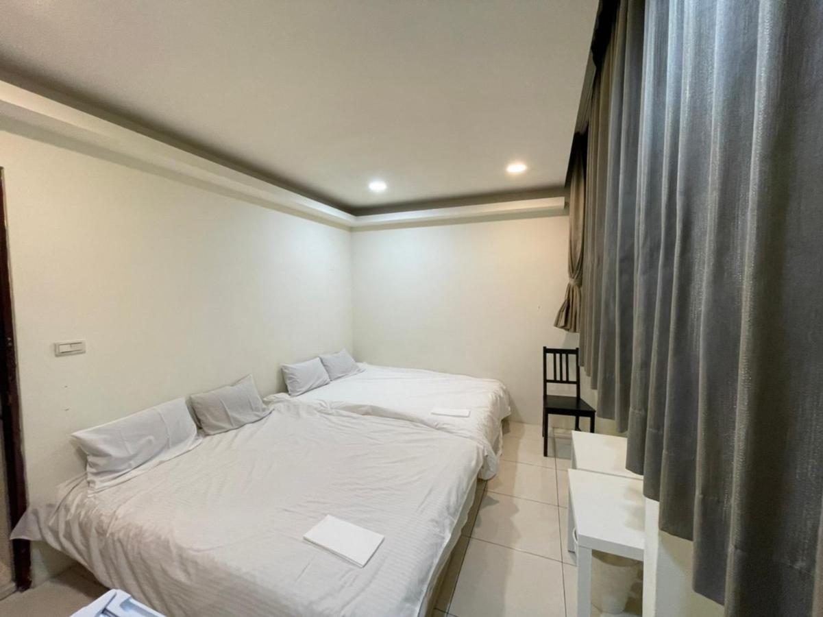 Ferienwohnung Fengjia Muxia Taichung Exterior foto